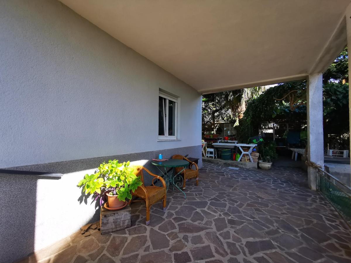 Anita Studio Apartment With Terrace リエカ エクステリア 写真