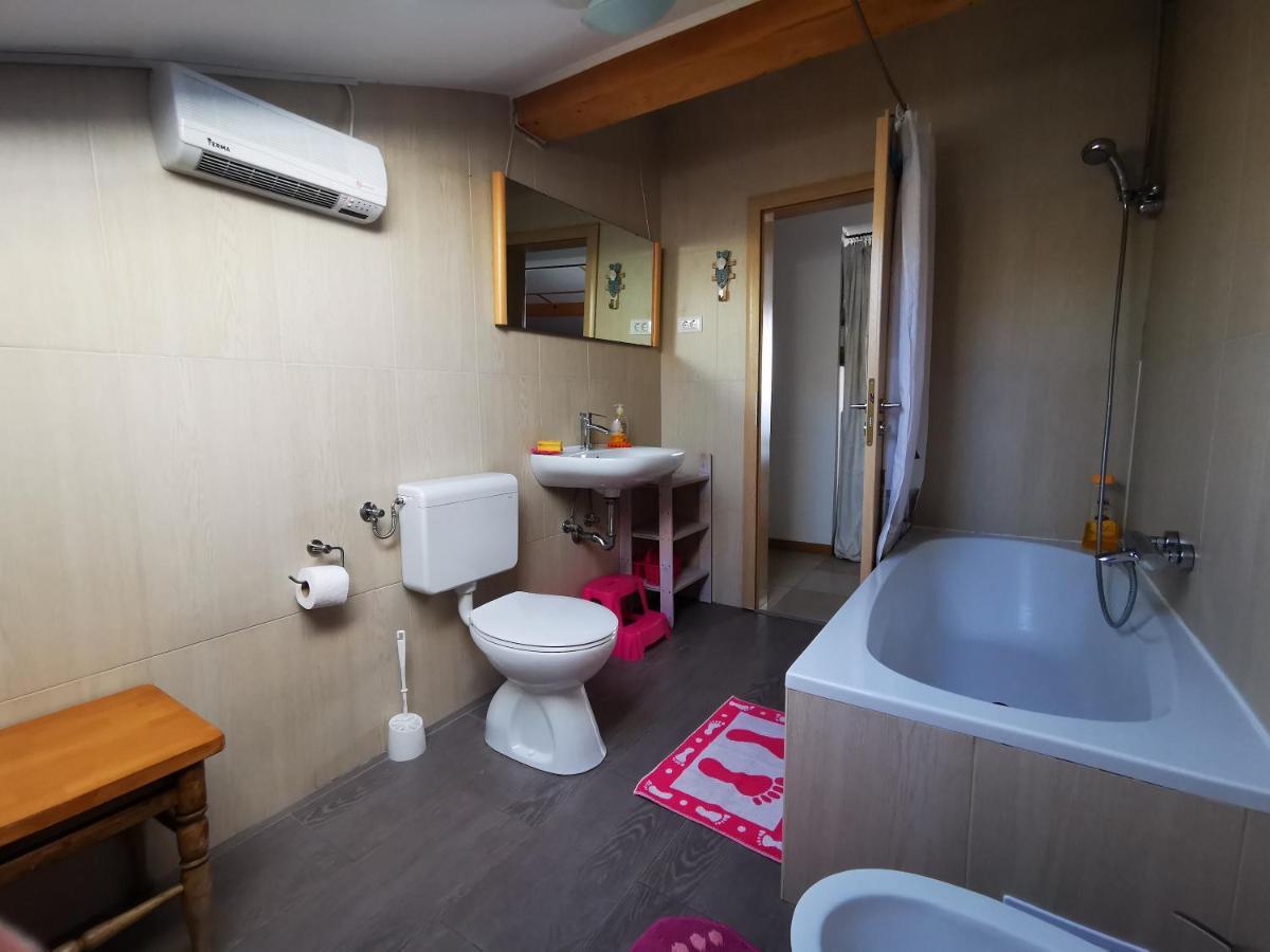 Anita Studio Apartment With Terrace リエカ エクステリア 写真