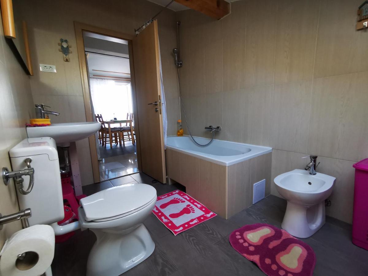 Anita Studio Apartment With Terrace リエカ エクステリア 写真